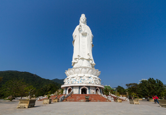 Lady Buddha Da Nang, the tallest Buddha statue in Vietnam